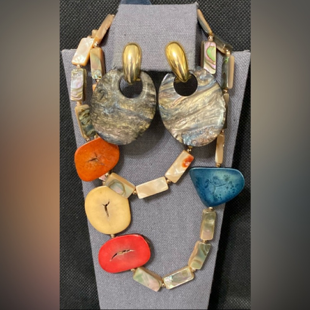 Vintage mother of pearl with wooden enamel beads necklace with matching earrings